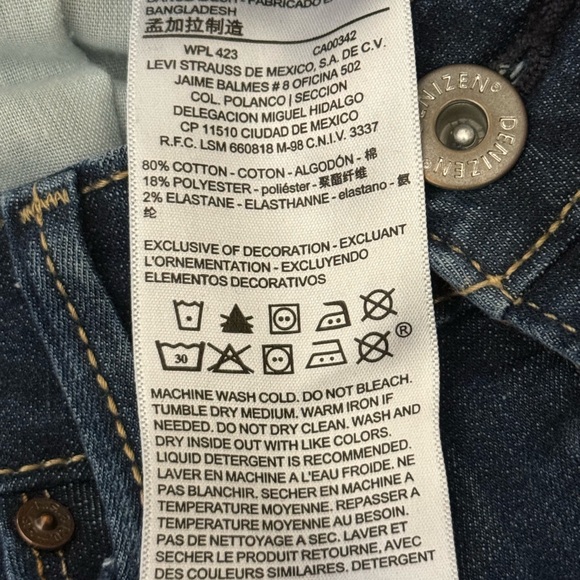 Levi's Women's Dark Blue Jeans - Picture 7 of 8